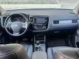 Mitsubishi Outlander-8