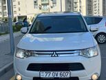 Mitsubishi Outlander-1