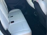 Tesla Model Y-4
