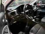 Kia Rio-12