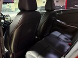 Hyundai Accent-15