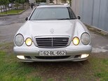 Mercedes E 200-17