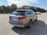 Audi Q7-6