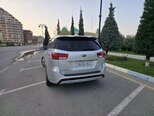 Kia Carnival-6