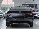 Hyundai Elantra-6