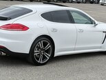 Porsche Panamera-6