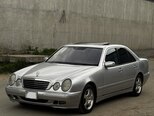 Mercedes E 320-9