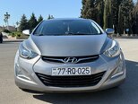 Hyundai Elantra-11