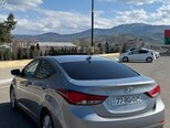 Hyundai Elantra-4