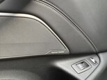 BMW 530e-12