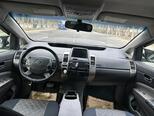 Toyota Prius-19