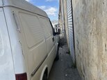 Ford Transit-8