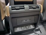 Land Rover Defender-18