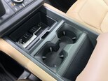 Land Rover Defender-15