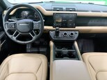 Land Rover Defender-9