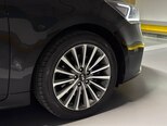 Kia K7-17