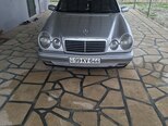 Mercedes E 200-1