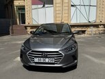 Hyundai Elantra-3