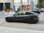 Tesla Model 3-5