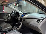 Hyundai Elantra-13