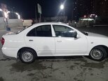 Nissan Sunny-11