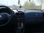 Hyundai Accent-10