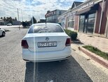 Volkswagen Polo-2