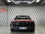 Porsche Taycan 4S-7