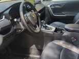 Toyota RAV4-8