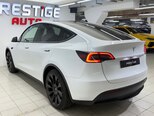 Tesla Model Y-6