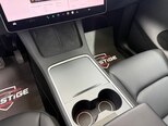 Tesla Model Y-12