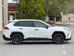 Toyota RAV4-8