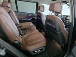 BMW X7-15