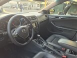 Volkswagen Jetta-9