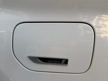 BMW 530e-10