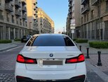BMW 530e-4