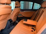 BMW 530e-13