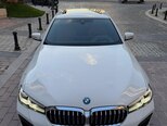 BMW 530e-7