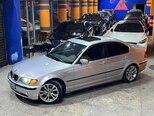 BMW 320-2