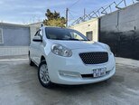 Nissan March-2