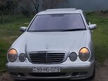 Mercedes E 270-8