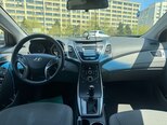 Hyundai Elantra-14