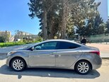 Hyundai Elantra-6