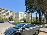 Hyundai Elantra-2