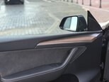 Tesla Model Y-15