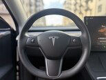 Tesla Model Y-16