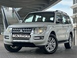 Mitsubishi Pajero-1