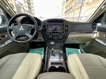 Mitsubishi Pajero-16