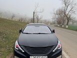 Hyundai Sonata-12