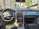 Mercedes E 240-2